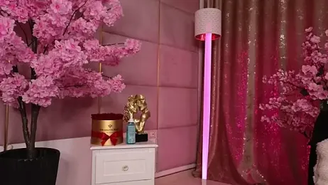 Elliblue webcam model stream image