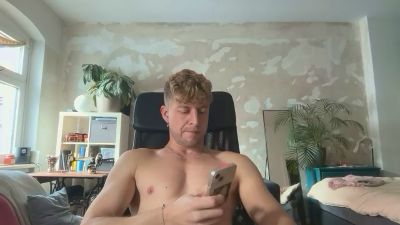 Heikhoe69 webcam model stream image