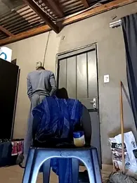 TPNUTS webcam model stream image