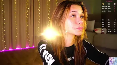 lovekissmes webcam model stream image