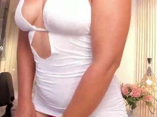 milfana webcam model stream image