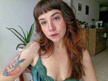 AlennaVolt webcam model stream image