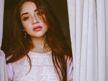 AlennaVolt webcam model stream image