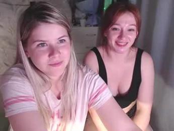 zara_golden webcam model stream image