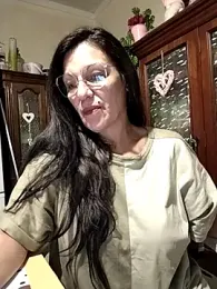 Melmamalhuda@xh webcam model stream image