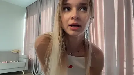 hereandnows_ webcam model stream image