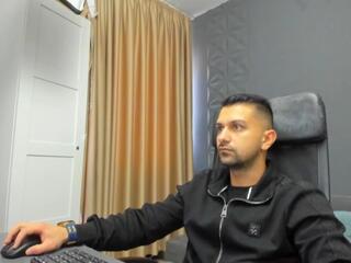 Bryce Reign webcam model stream image