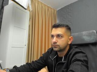 Bryce Reign webcam model stream image