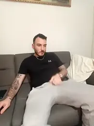 DEEPWOLFF webcam stripchat model stream image