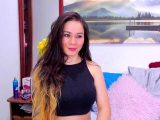 Amanda Bond webcam model stream image