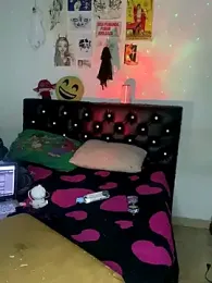 VenusDeMilo_55 webcam stripchat model stream image