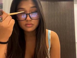 Mari Bayn webcam model stream image