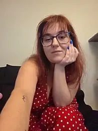 Ashloves_ webcam model stream image