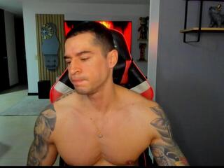 Uxio X webcam model stream image