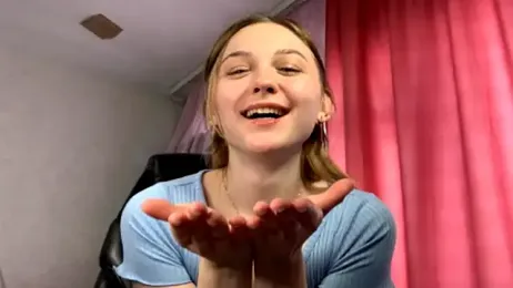 Smoke_mama webcam model stream image