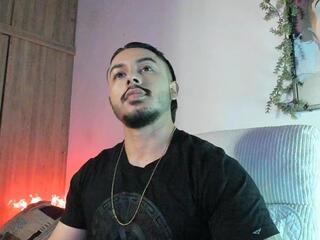 Justin Whitte webcam model stream image