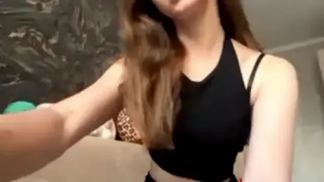 Mollybeans webcam model stream image