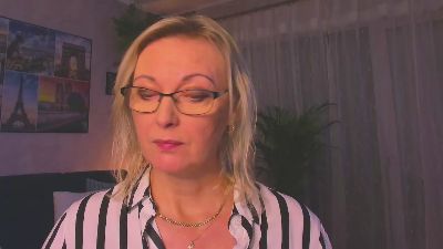 VanessaLUX webcam model stream image