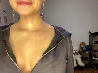 Primrose Buffkin webcam model stream image