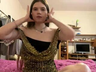 Primrose Buffkin webcam model stream image