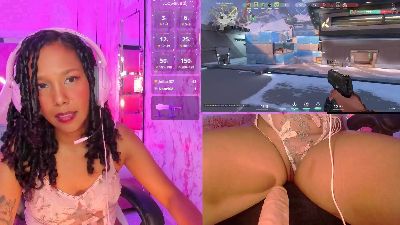 NovaLyn_ webcam model stream image