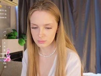 CrimsonAura webcam bongacams model stream image