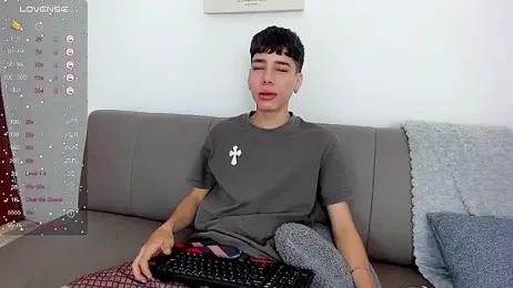 oblivion_deku webcam model stream image