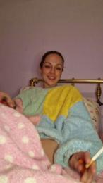 Quenomirees webcam model stream image