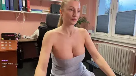 legsLONG webcam model stream image