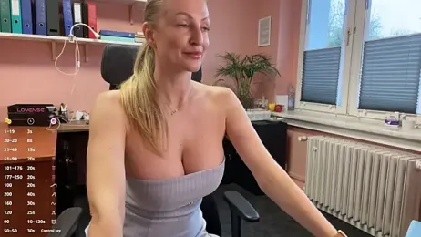 legsLONG webcam model stream image