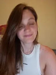 EllieDay webcam model stream image