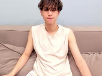 your_shy_guy webcam model stream image