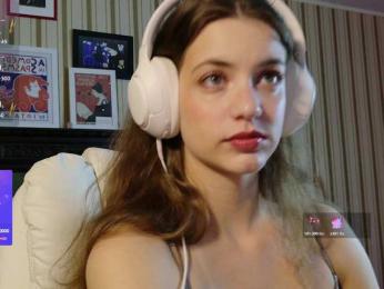 SarahShy webcam bongacams model stream image
