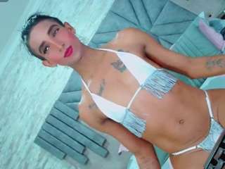 miayshaveiro webcam camsoda model stream image