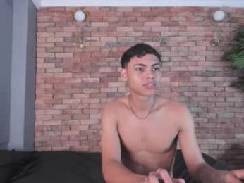 adam_piarse webcam model stream image