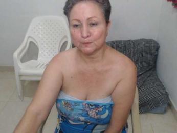 LADYQUEEN520 webcam model stream image