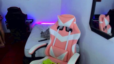 room_kiitty webcam model stream image