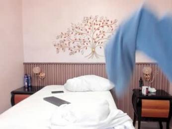 angel_yuhog webcam model stream image