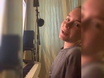 Monika-krasotaya webcam model stream image