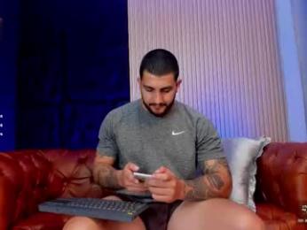 kylenorth_ webcam model stream image