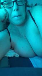 m_o_na_x webcam model stream image