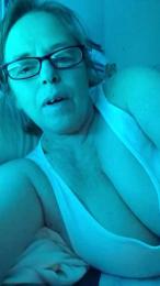 m_o_na_x webcam model stream image