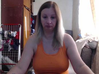 BustyBlondy webcam model stream image