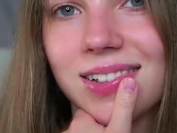 roxannastoo webcam model stream image