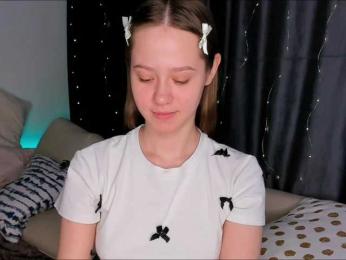 ViollaFoxxy webcam model stream image