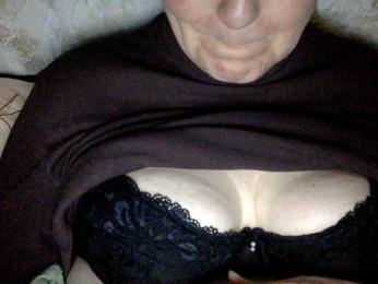 BlondyVio webcam bongacams model stream image