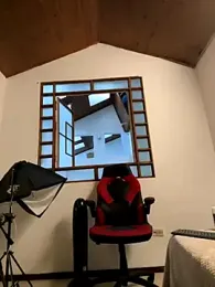 oliver_price1 webcam model stream image