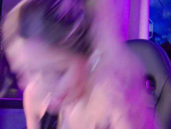 LucyRouse webcam model stream image