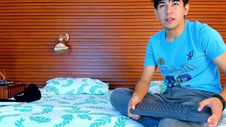 PeakkTwiins webcam model stream image