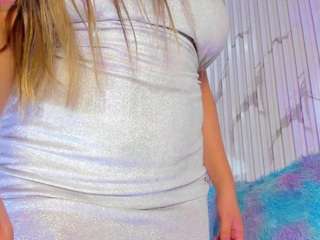 valentina-lux1 webcam camsoda model stream image